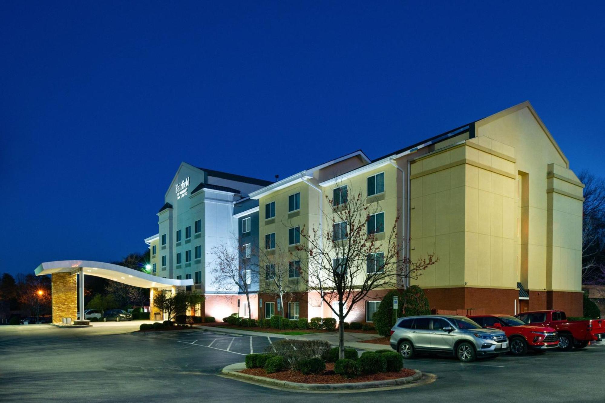 Fairfield Inn & Suites Greensboro Wendover Zewnętrze zdjęcie