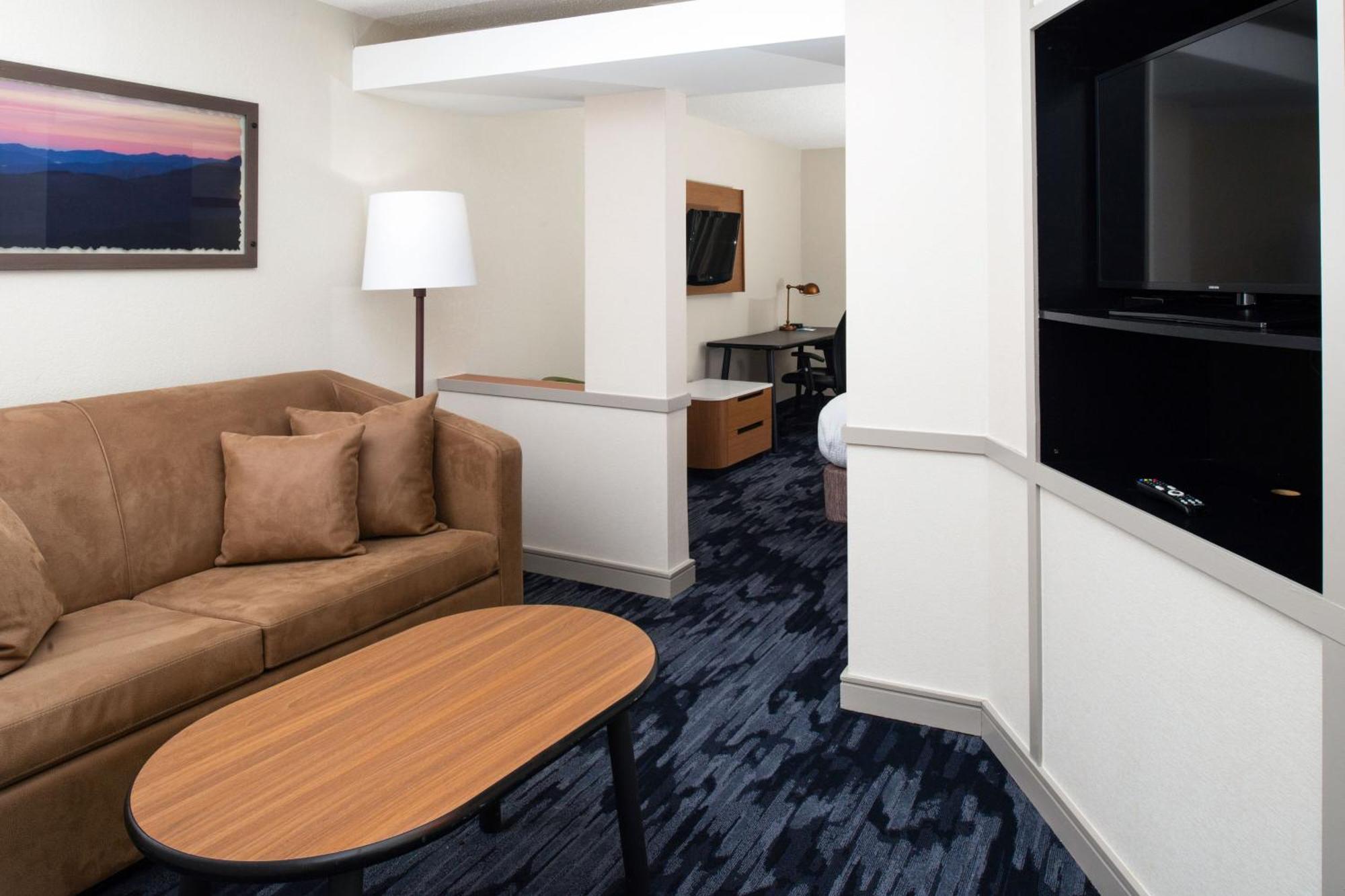 Fairfield Inn & Suites Greensboro Wendover Zewnętrze zdjęcie