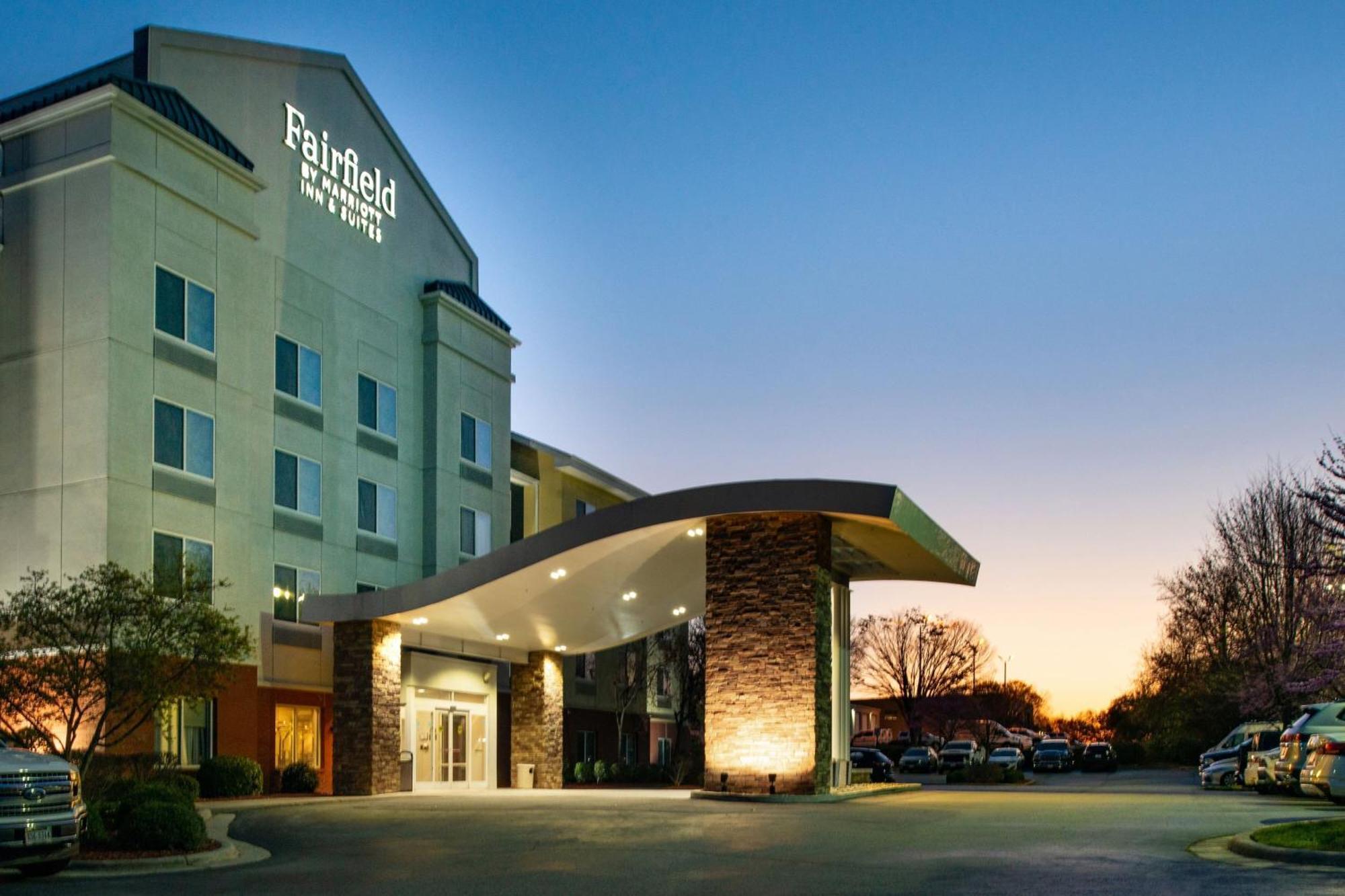 Fairfield Inn & Suites Greensboro Wendover Zewnętrze zdjęcie