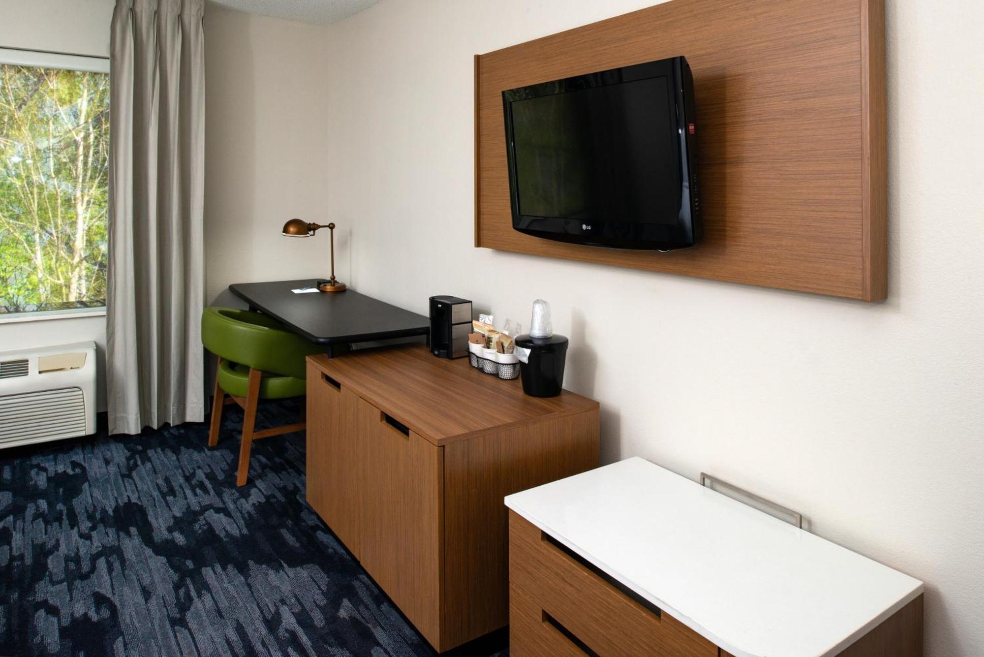 Fairfield Inn & Suites Greensboro Wendover Zewnętrze zdjęcie