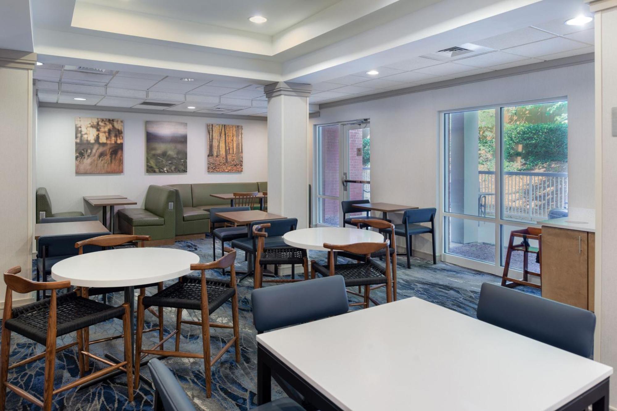Fairfield Inn & Suites Greensboro Wendover Zewnętrze zdjęcie